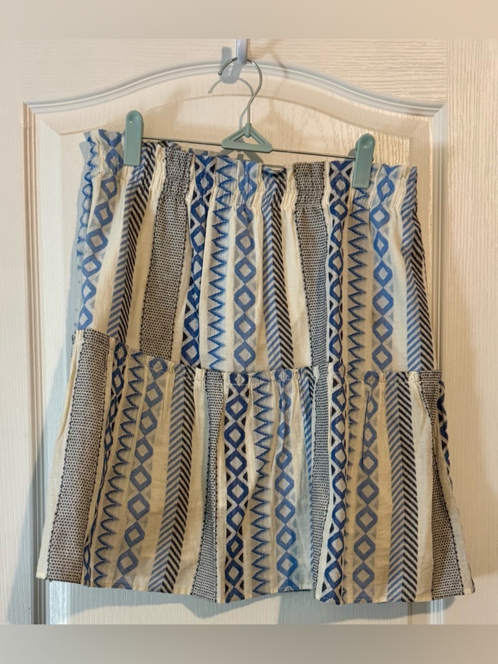 LOFT Cream and Blue Geometric Tiered Mini Skirt